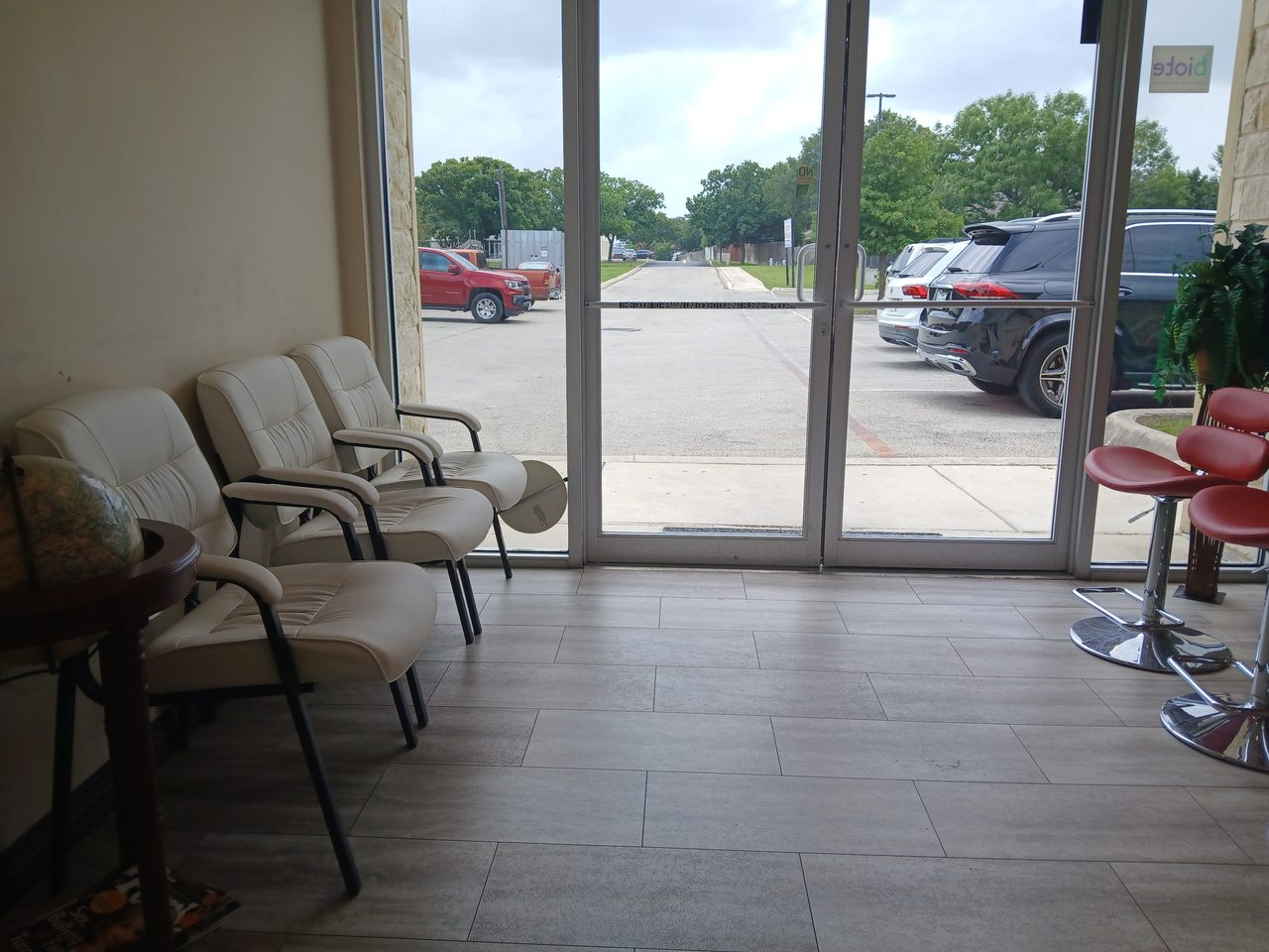 Waiting room at Advanced Women's Center